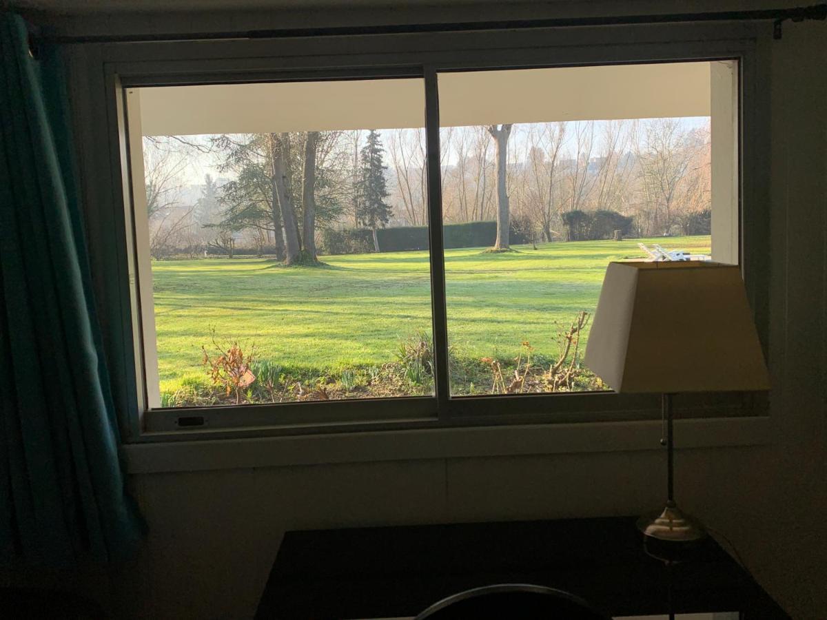 Appartement Familial Au Bord De La Marne, Jardin 8000M2, Piscine, Court De Tennis, Terrasse, Parking Gratuit Proche Disneyland Isles-les-Villenoy ภายนอก รูปภาพ
